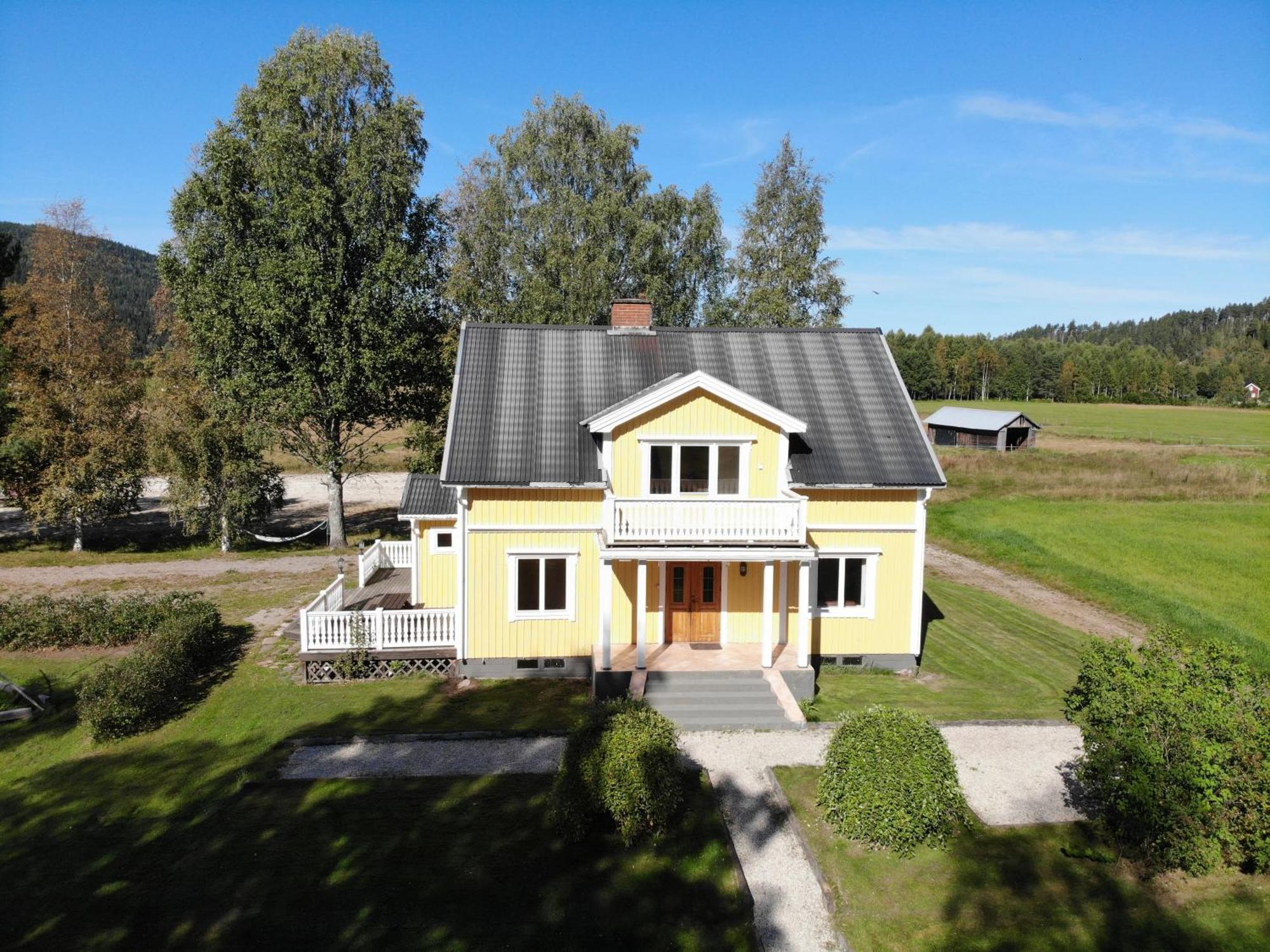 Ferienhaus Bjoerkebo Stöllet エクステリア 写真