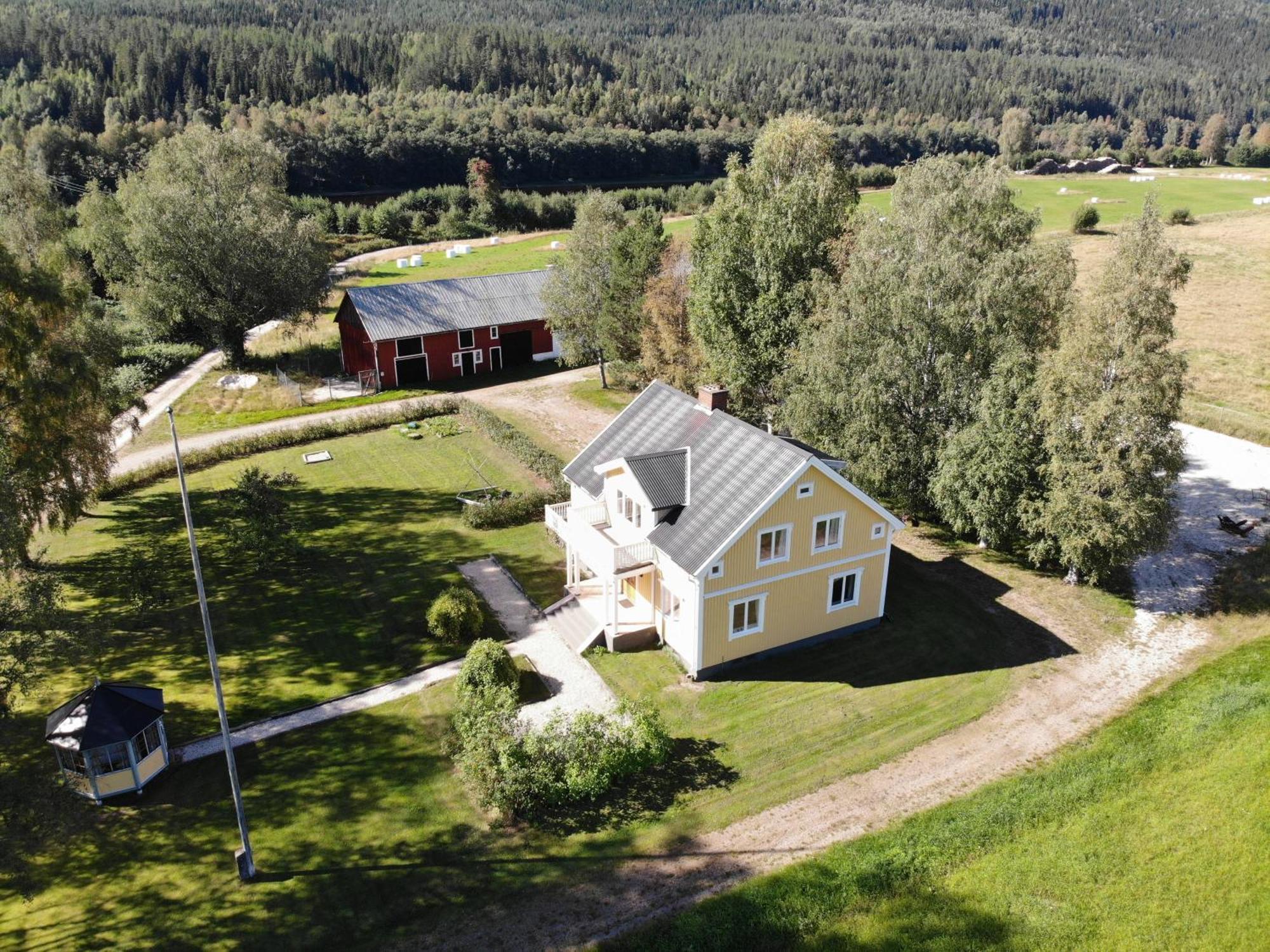 Ferienhaus Bjoerkebo Stöllet エクステリア 写真